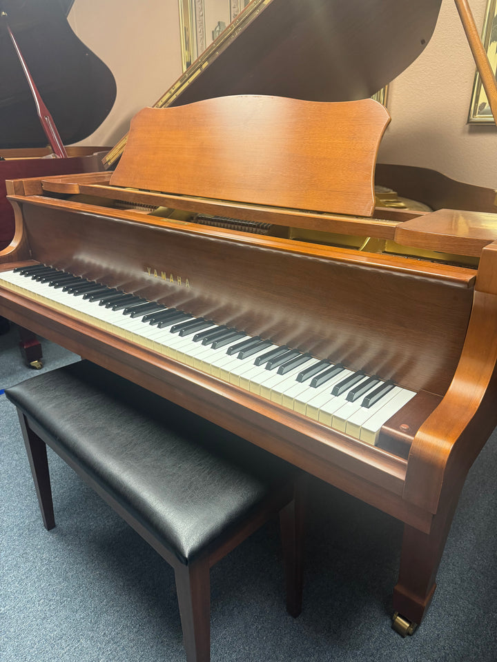 Yamaha  Baby Grand Piano-Model G-1 - Walnut Satin