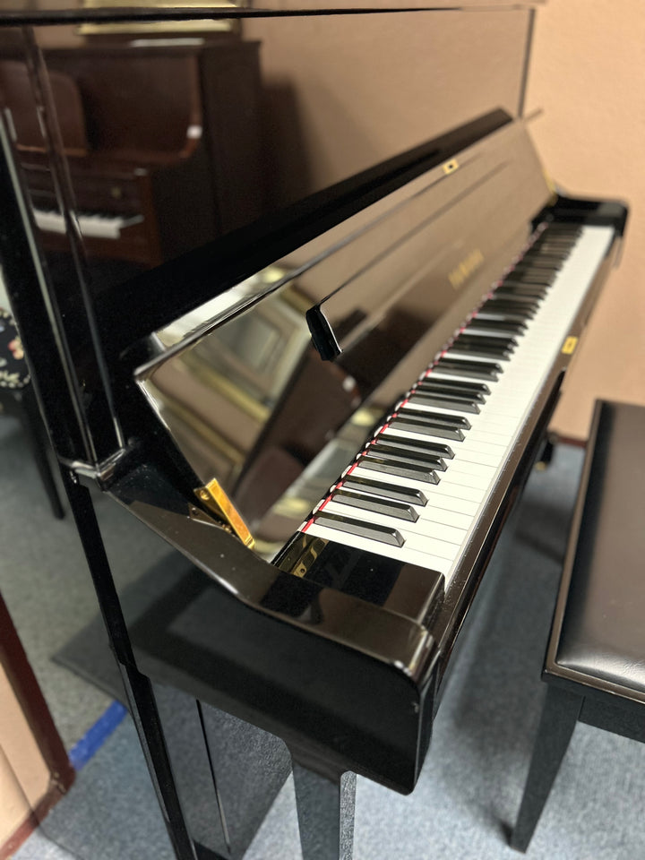 Yamaha Studio Upright Piano-Model U1-Ebony