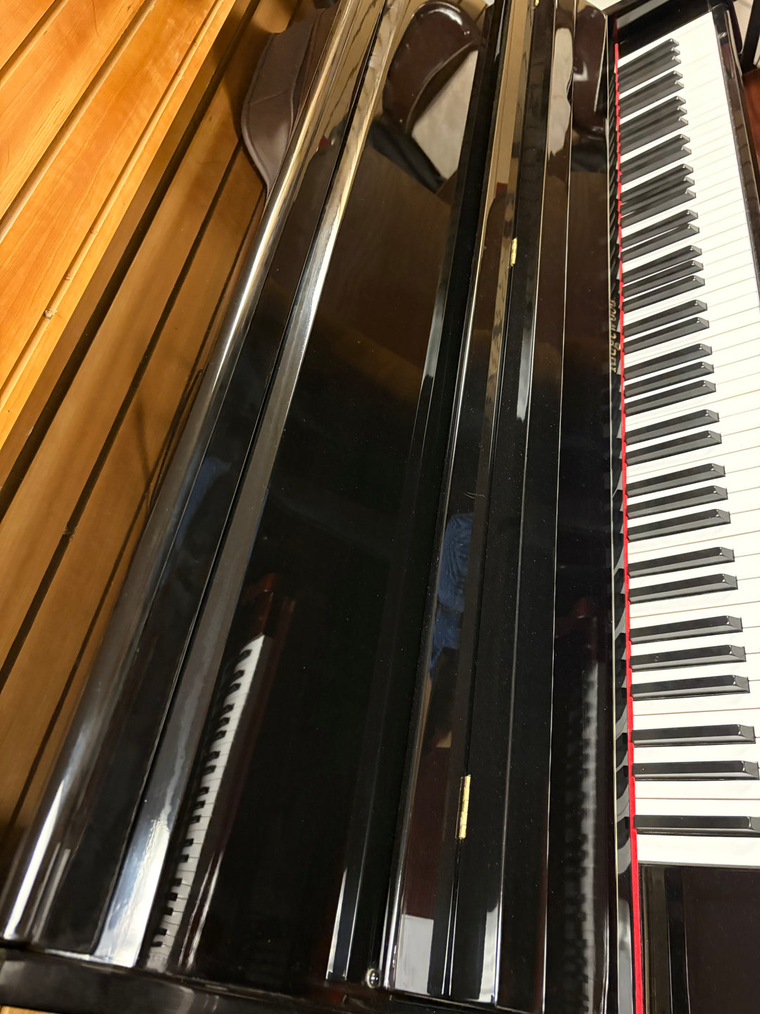 RIDGEWOOD STUDIO UPRIGHT PIANO – 44″ | EBONY POLISH