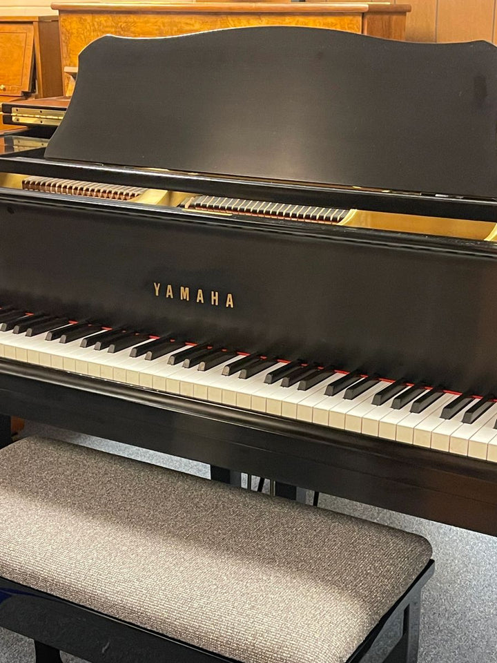Yamaha Baby Grand Piano, Model G2-Ebony Satin-Gallery