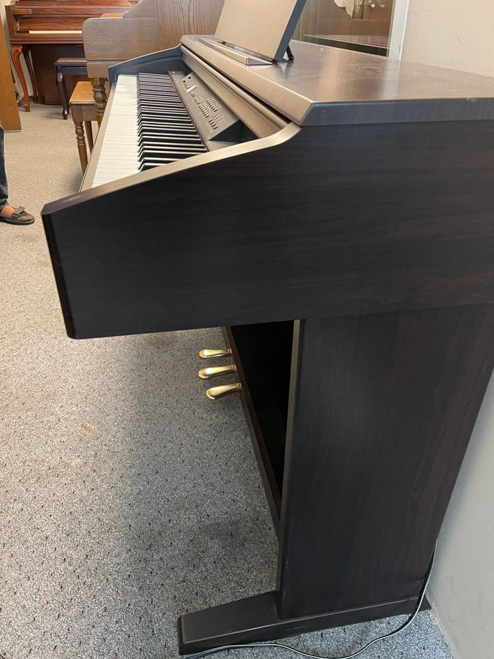 Yamaha Digital Piano, Model YDP223-Yamaha Clavinova Digital