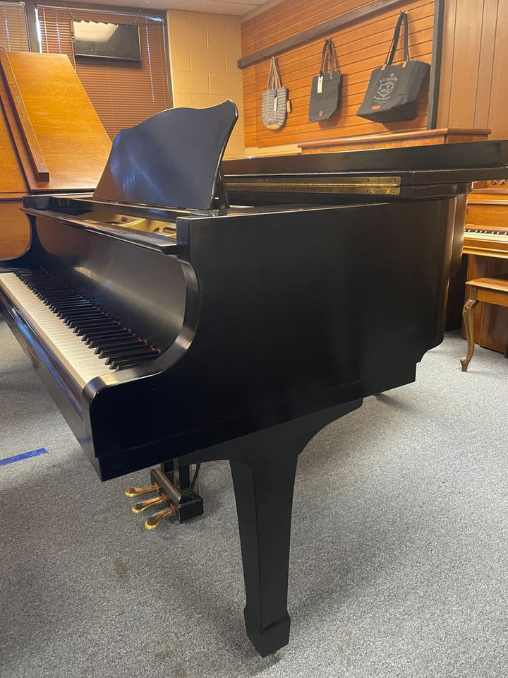 Yamaha Baby Grand Piano, Model G2-Ebony Satin-Gallery